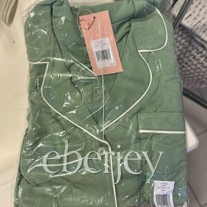 Eberjey Gisele short sleeve crop pant pjs, size small, new in bag!
